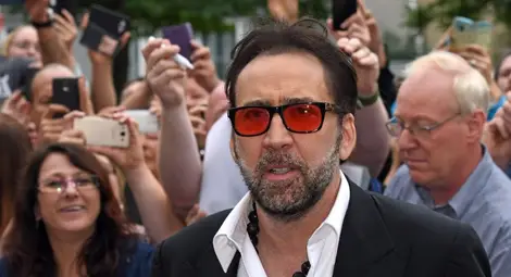 Никълъс Кейдж си тръгна в инвалидна количка от България