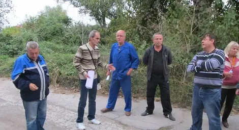 700 подписа събраха в &bdquo;Родина 3&ldquo; срещу социално жилище за роми