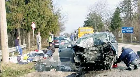 Черен понеделник - още един човек загина в катастрофа край Плевен 