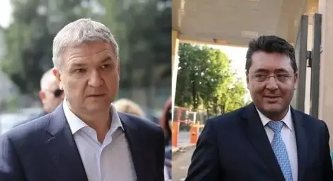 Три години след изваждането на онези чатове: Прокуратурата прекрати делото срещу Бобоков и Узунов за търговия с влияние Три години след изваждането на онези чатове: Прокуратурата прекрати делото срещу Бобоков и Узунов за търговия с влияние