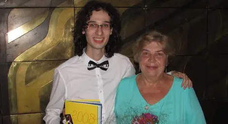 Пианистът Николай Димитров посвети  авторска композиция на класната си