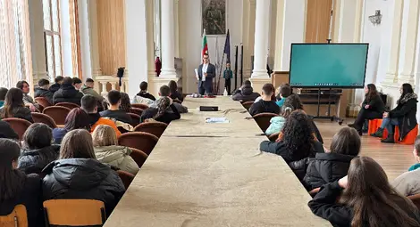 Районна прокуратура – Русе изнесе обучителни лекции пред ученици в три училища в гр.Русе през месец февруари Районна прокуратура – Русе изнесе обучителни лекции пред ученици в три училища в гр.Русе през месец февруари