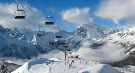 Банско търси 4000 работници Банско търси 4000 работници