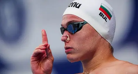 Дарен Кирилов дарява наградите си &bdquo;Спортист на годината&ldquo; и &bdquo;Плувец №1&ldquo; в подкрепа на каузата на Фондация &bdquo;Александър Русев&ldquo;