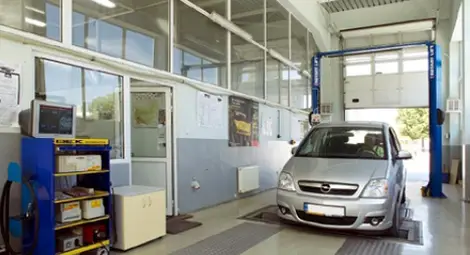 Глобиха пункт заради направен през пръсти технически преглед