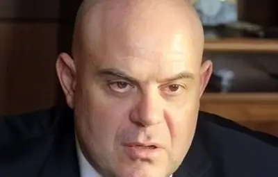 Бизнесмени, които се укриват в чужбина са поръчители на побоя над Слави Ангелов