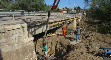 Вековният мост в Басарбово дочака ремонт след 12 години напразни надежди