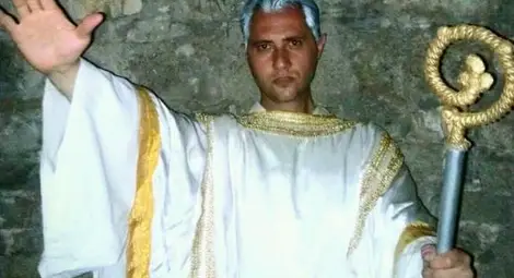 Мач с Вини Джоунс прати оперния певец Стоян Бончев в болница