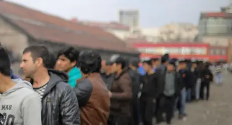 Мигранти се биха в бежански център в Сърбия