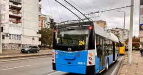 Авариен ремонт спира временно тролейбусни линии 2 и 24 в Русе