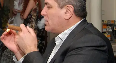 Държат под око Касим Дал заради връзки с турски служби