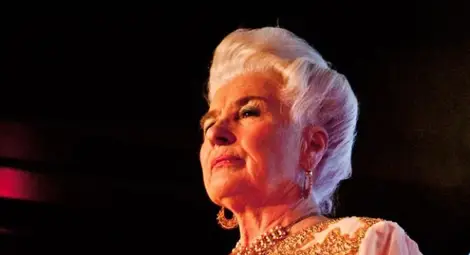 Янка Рупкина: Аз съм силна жена. Мога да се самозапаля... Янка Рупкина: Аз съм силна жена. Мога да се самозапаля...