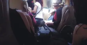 Гражданка: До Кошарна пътуваме натъпкани като сардели в автобус