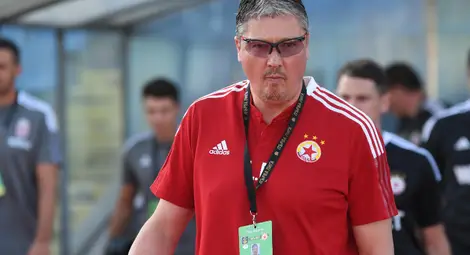 Любо Пенев вече не е треньор на ЦСКА Любо Пенев вече не е треньор на ЦСКА