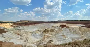 Братя Домусчиеви вдигат завод за обогатяване на каолин в Сеново