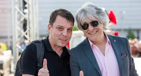 Заглавие в &bdquo;Утро&ldquo; стартира кариерата на единствения одобрен от Гугъл фотограф за Русе