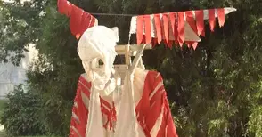 Ученици твориха модерно изкуство: Ангели, вещици и ръце, които сами бият барабан