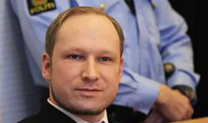 Касапинът Брайвик се жалва от лоши надзиратели в затвора Касапинът Брайвик се жалва от лоши надзиратели в затвора