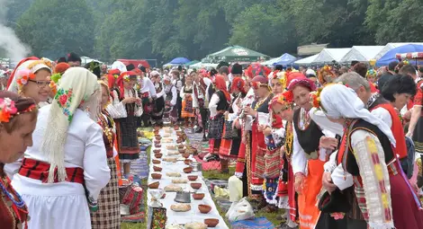 Три рекорда на Гинес искат да преборят събора "Лудогорие" 