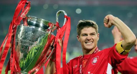 Големият Стивън Джерард сложи край на кариерата си!