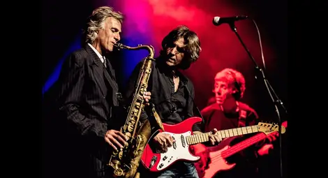 „Дайър Стрейтс“ идва с най-доброто от изключителния каталог на групата „Дайър Стрейтс“ идва с най-доброто от изключителния каталог на групата