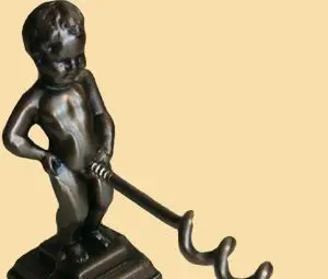 Как да се вдъхновим от Европа, докато Жулиен отваря бутилки