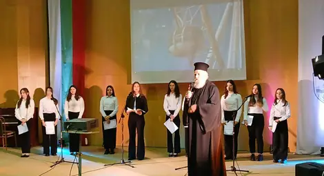 Благотворителният концерт-спектакъл „Един дом, един дух“ обедини русенската общност в подкрепа на храм „Свети Николай Чудотворец“ Благотворителният концерт-спектакъл „Един дом, един дух“ обедини русенската общност в подкрепа на храм „Свети Николай Чудотворец“