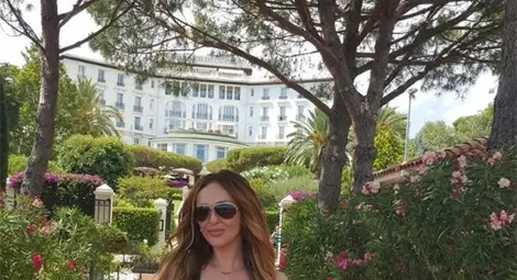 Глория пробива като певица с хитове на Лили Иванова и Георги Христов /галерия/