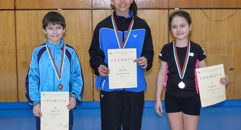 3 медала за &bdquo;Русе&ldquo; от турнир за таланти в бадминтона