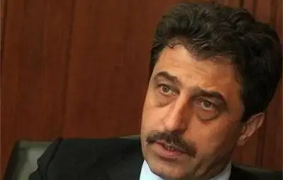 Цветан Василев продаде стъкларския завод "Рубин"