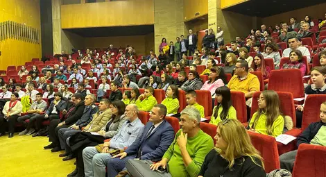 Кметът Пенчо Милков отличи 152-ма ученици с изявени дарби от община Русе