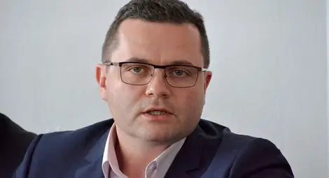 Пенчо Милков: Няма  да режа лентички