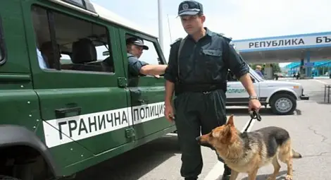 Хванаха 92 нелегални имигранти на българо-турската граница Хванаха 92 нелегални имигранти на българо-турската граница