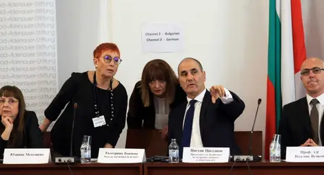 Цветанов: Комисията по досиетата да прерасне в Институт за национална памет