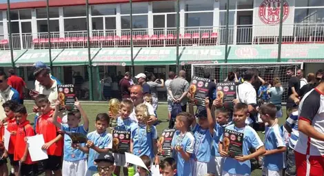 Купа &bdquo;Млади футболни звезди&ldquo; за децата на &bdquo;Дунав&ldquo; в Бургас