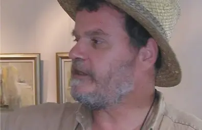 Господ внезапно повика Пламен Монев  - сигурно спешно му трябва художник