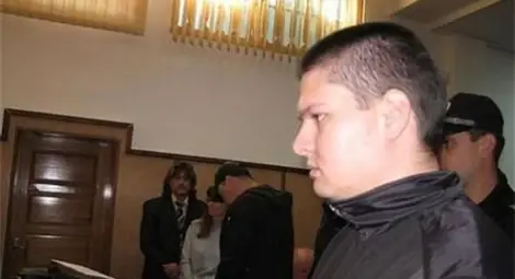 Чироса пред съда: Сиси застреля своя съученичка, докато я целуваше