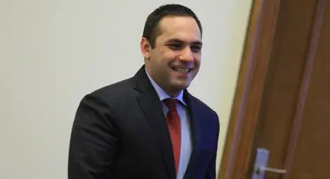 Вече няма да се дава гражданство на инвеститор срещу пари в акции и ДЦК