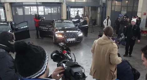 НСО показа новите автомобили на властта /галерия/