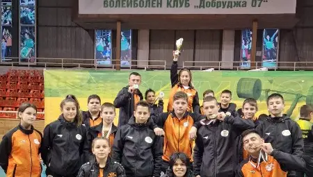 Щангистите на &bdquo;Русе&ldquo; вдигнаха високо &bdquo;Добруджанска купа&ldquo;