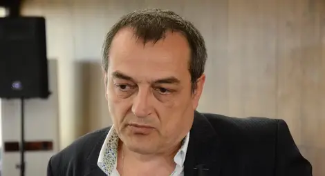 Психото с амбиция за спортен комплекс и фотоволтаичен парк