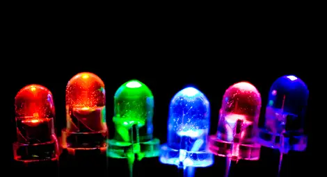 Изобретателите на светодиода с Нобел за физика