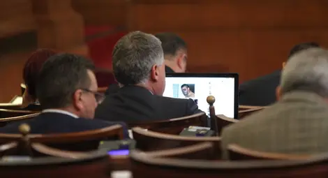 Депутатите се отказаха да увеличават парите за отглеждане на деца от 1 до 2-годишна възраст Депутатите се отказаха да увеличават парите за отглеждане на деца от 1 до 2-годишна възраст