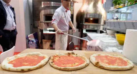 Американците си купуват пицата през Македония