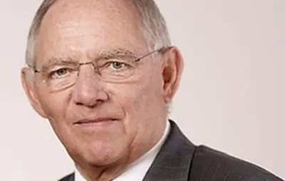 Шойбле подкрепи предложението на Юнкер „евро за всички“ Шойбле подкрепи предложението на Юнкер „евро за всички“