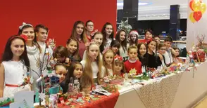 1122 лева за „Българската Коледа“ събраха деца от „Слънчеви ноти“