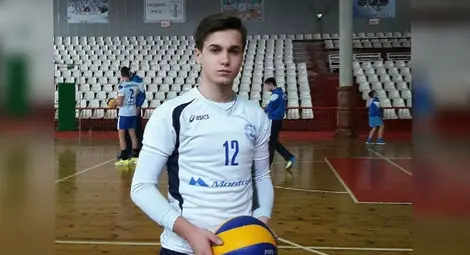 Русенски волейболист в игра за държавния тим