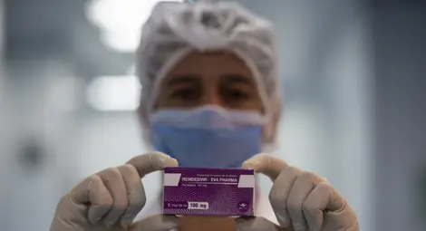 Първо лекарство срещу COVID-19 очаква разрешение от ЕС за употреба Първо лекарство срещу COVID-19 очаква разрешение от ЕС за употреба