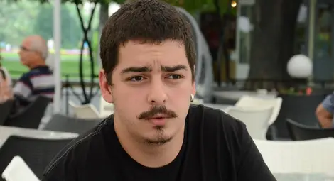 Тайнствените цветове на стъклото омагьосали Пантелеймон Арнаудов