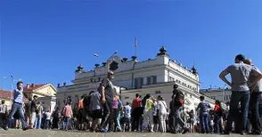 БСП Русе праща 2 автобуса, а ДПС - 500 души на контрапротеста в София